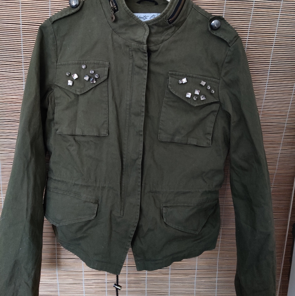 Large camo green celebrity pink jacket
